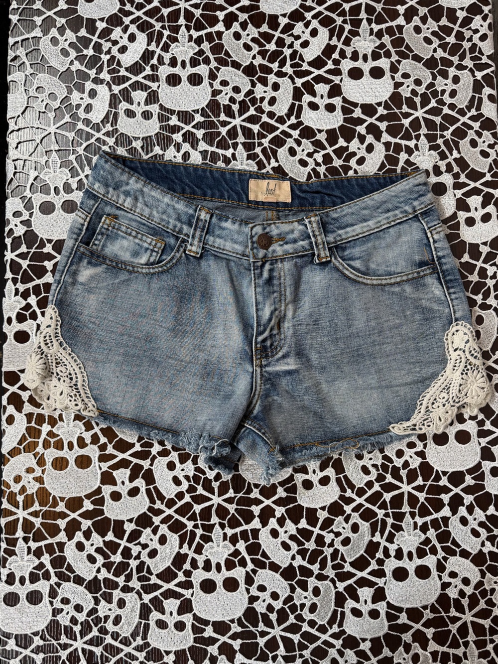 VTG …lost Denim Crochet-Trim Cut-Off Shorts - Light Blue Women’s Size 29